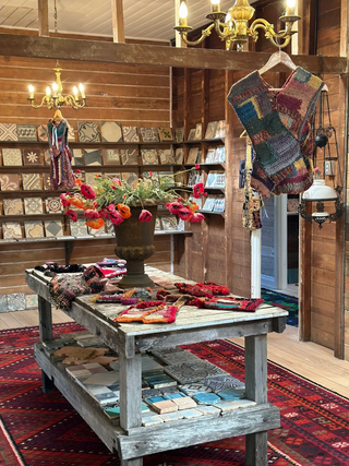 Annie Schutzinger exhibits at Jatana