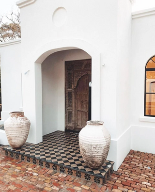 How to Clean Outdoor Tiles