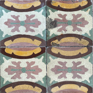 Desert Clover Border Antique