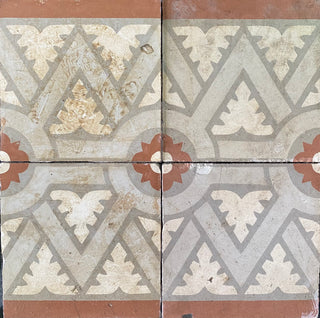 Madrid Border Antique