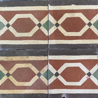 Red Rust Flower Border