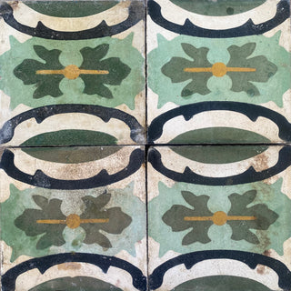 Celtic Manor Border Antique