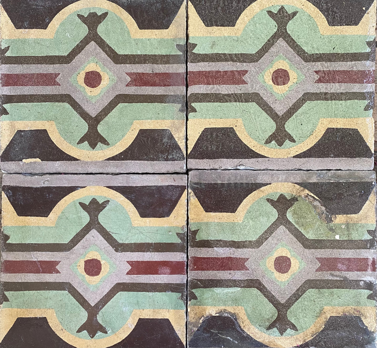 Mint Flora Border Antique - Jatana Interiors